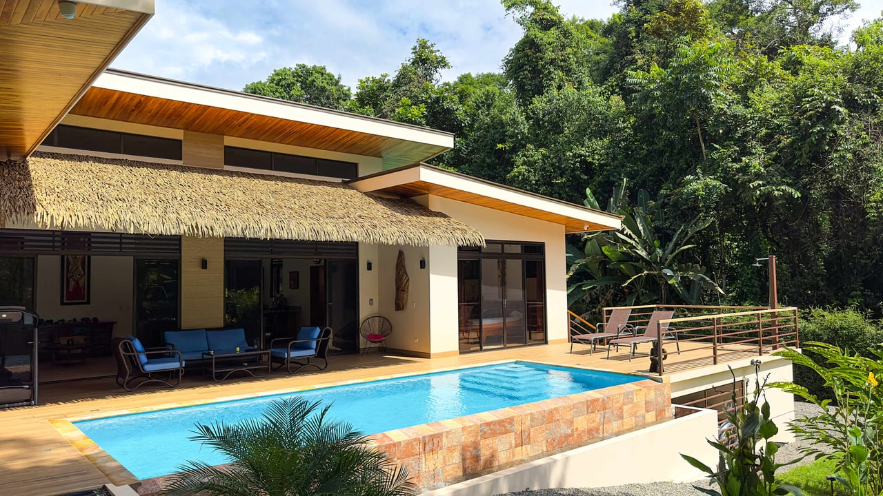 Casa La Paz: A Private Oasis of Luxury and Adventure in the Heart of Ojochal!