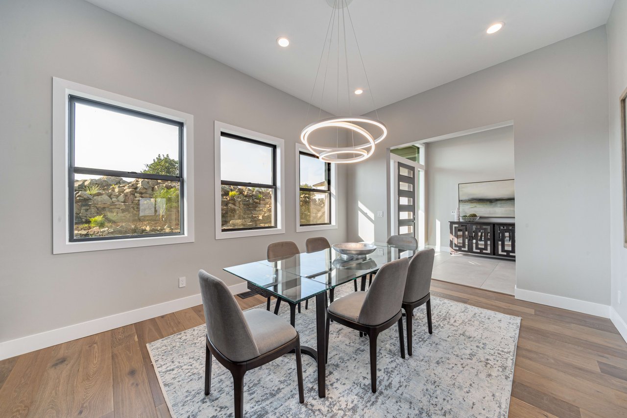 3927 Rincon Ridge Drive