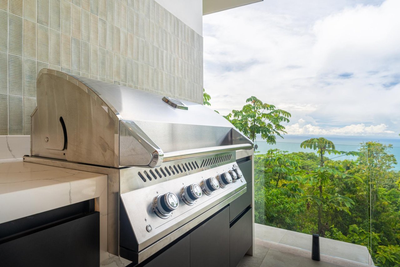 Contemporary Wellness Estate, Dominical, Puntarenas