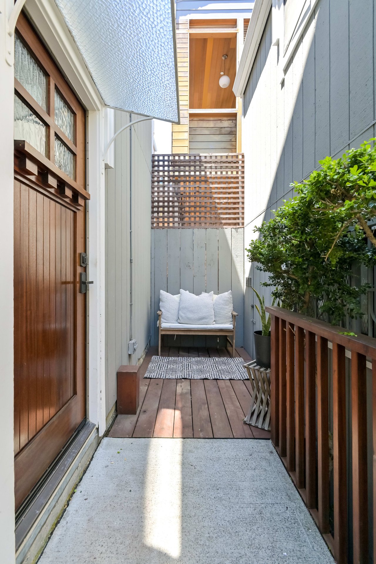 Designer Renovated, Free-Standing Condo in Hayes Valley!