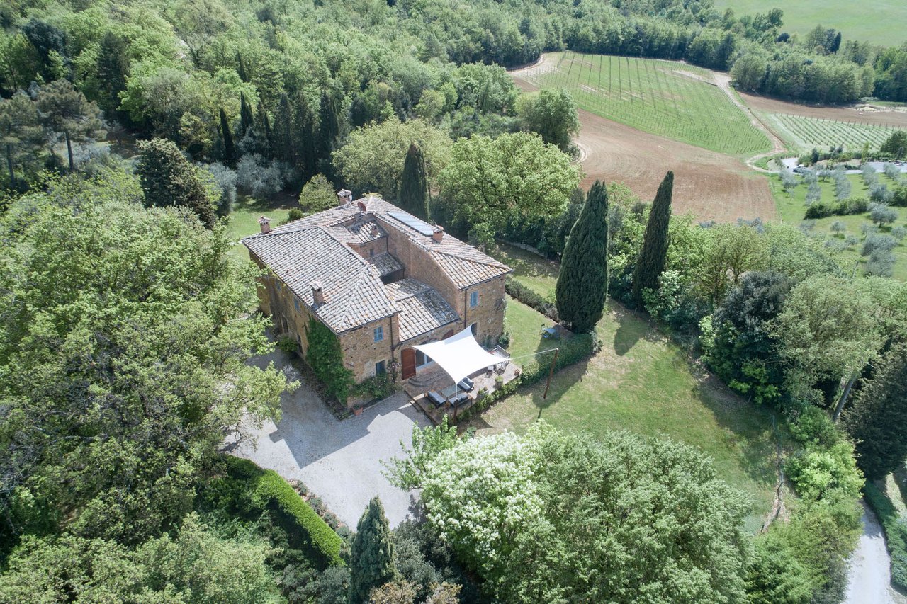 TENUTA RUSTICHELLO “Superb property for sale in the municipality of Montalcino” 