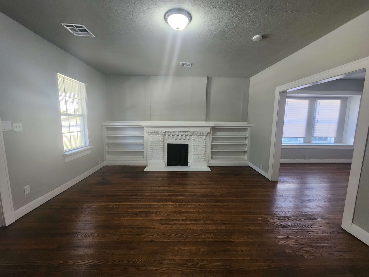 1017 N. Broadway Ave