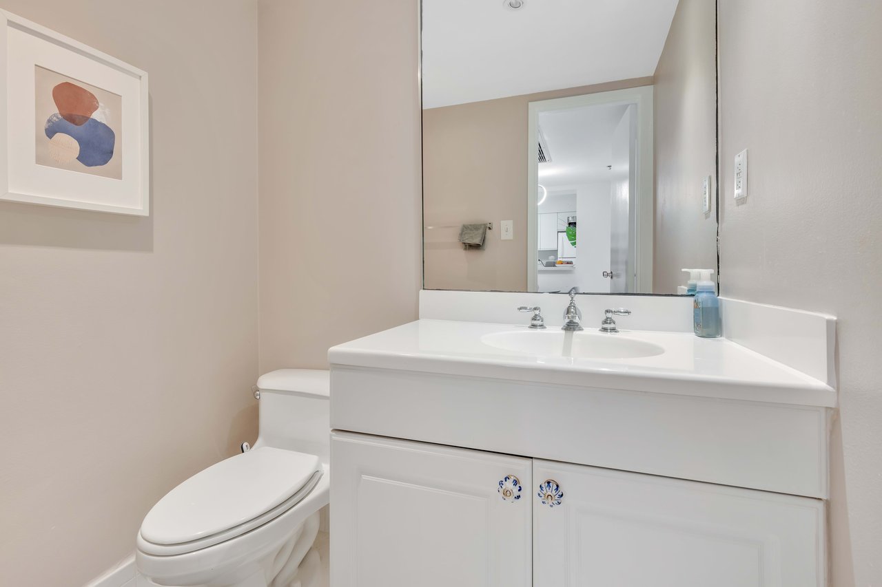 5161 Collins Ave #411 Miami Beach FL-33140