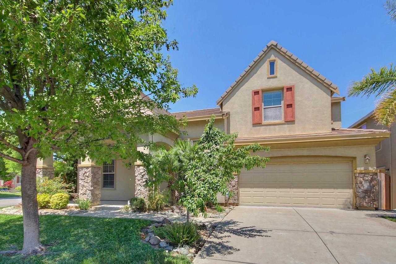 5403 DUTCH IRIS Court