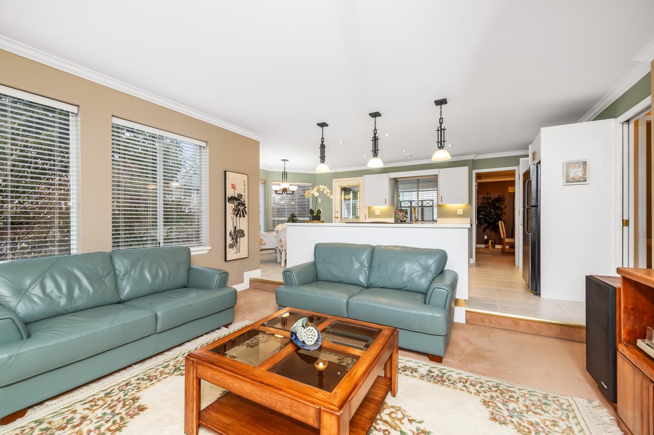 412 Balfour Dr