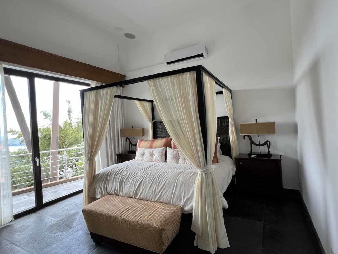 Balinese Inspired Luxury Penthouse, Manuel Antonio, Puntarenas