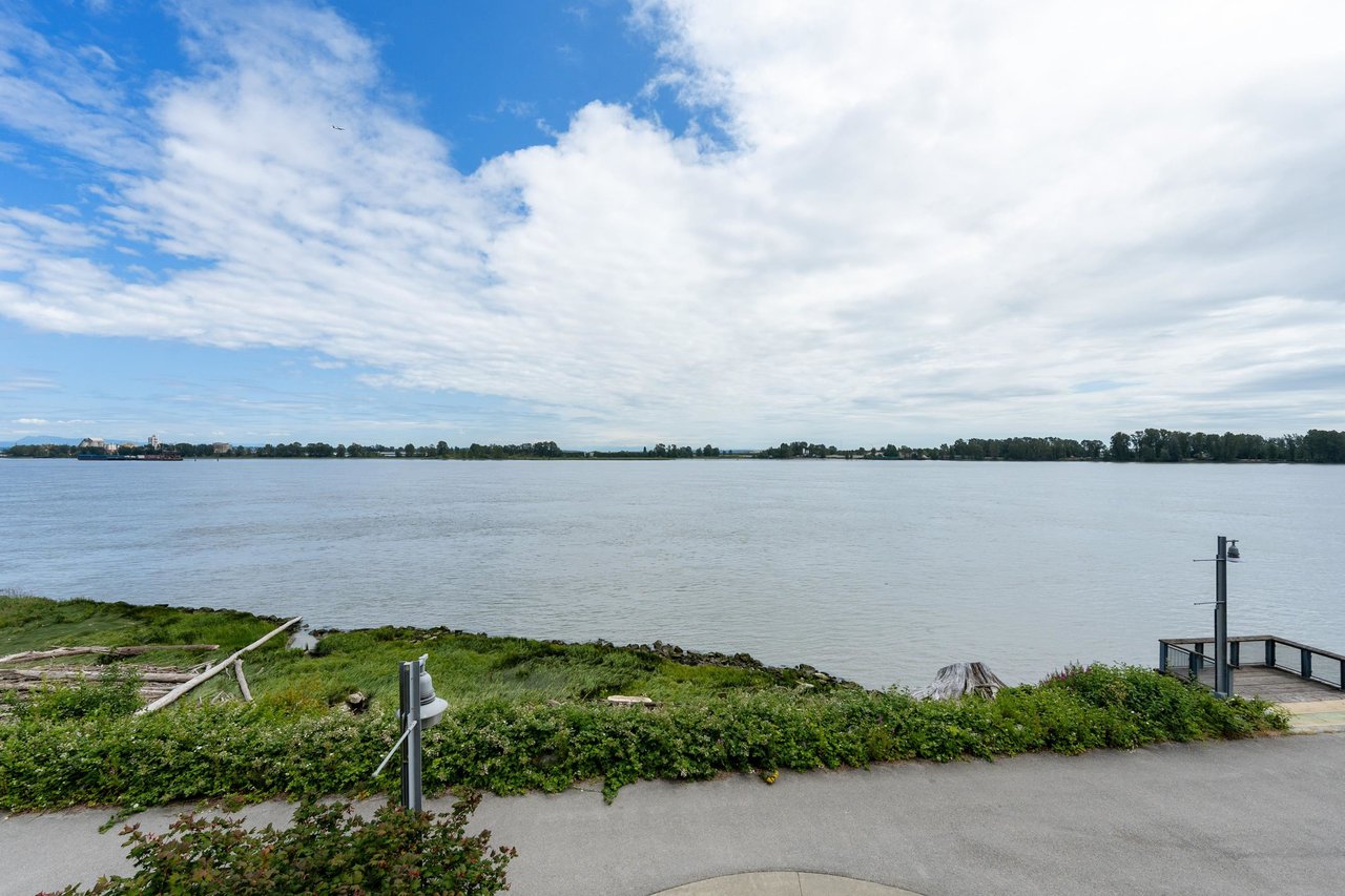 311-14300 Riverport Wy