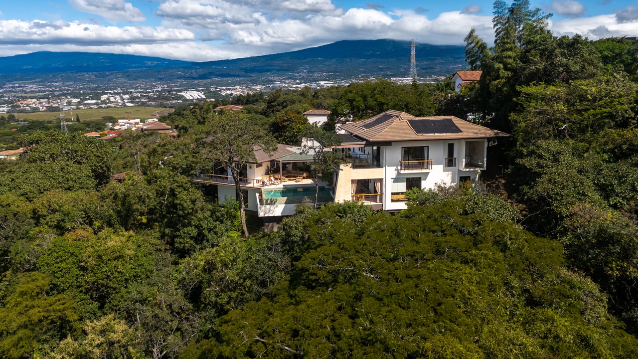 Modern Forest Infinity Pool Estate, Santa Ana, San Jose