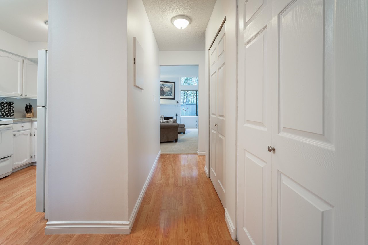 28-3851 Blundell Rd