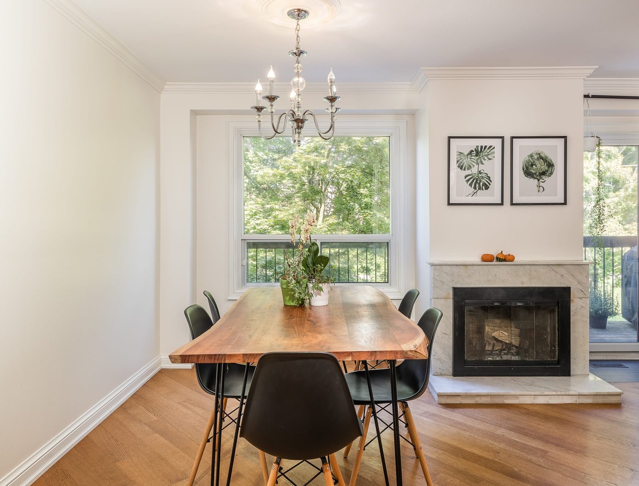 FAMILY TOWNHOME OFF THE PARK