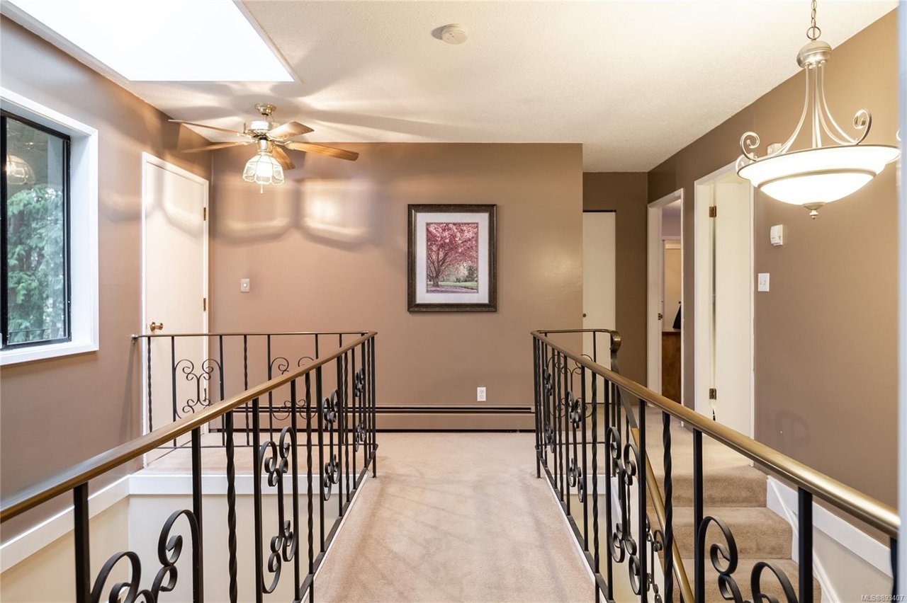 4105 Bridlewood Crt