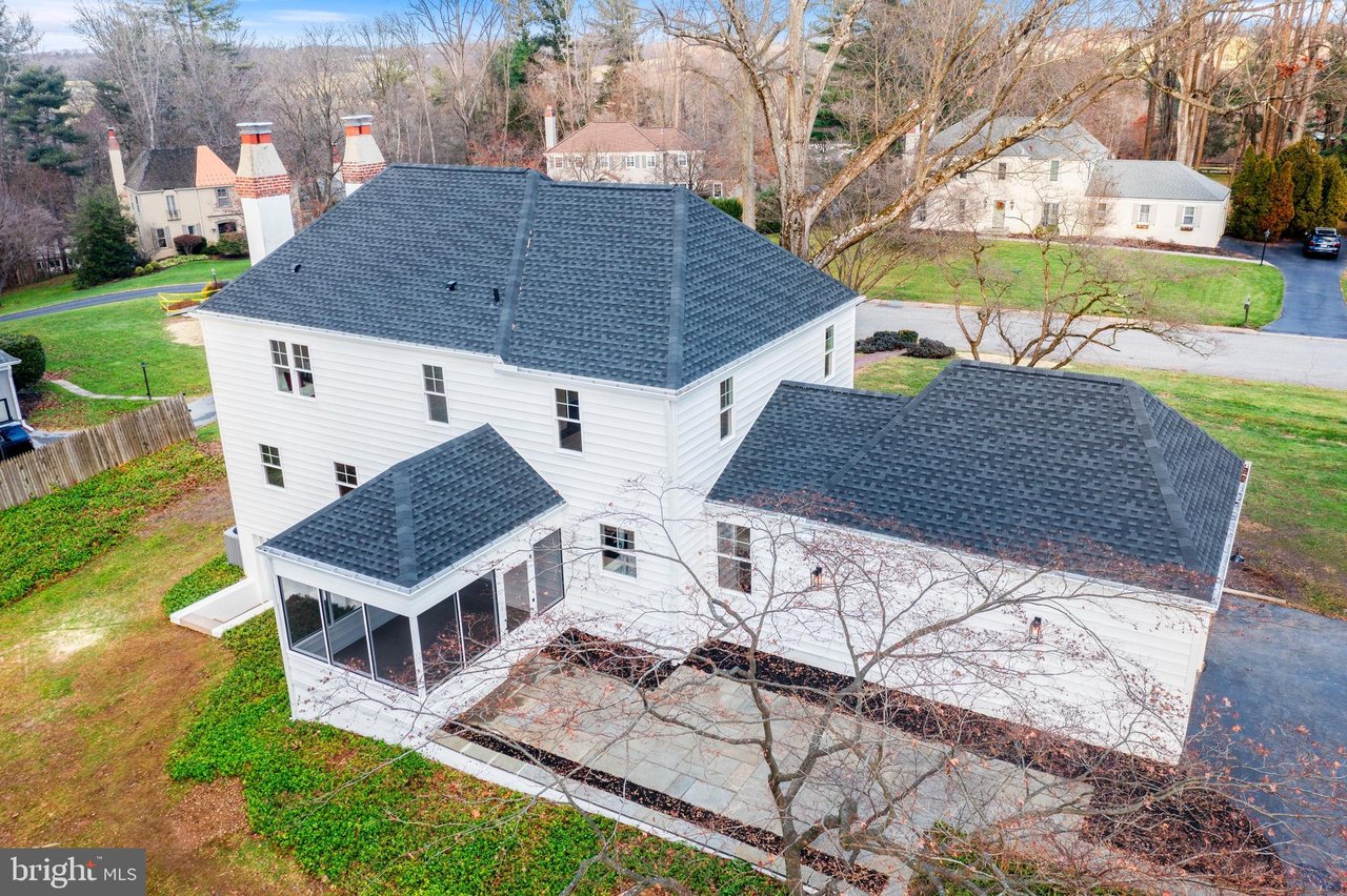 715 Westover Rd