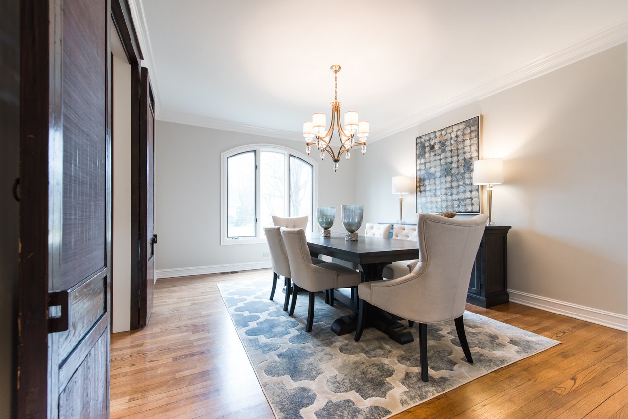 Experience Luxury Living In This Stunning Home