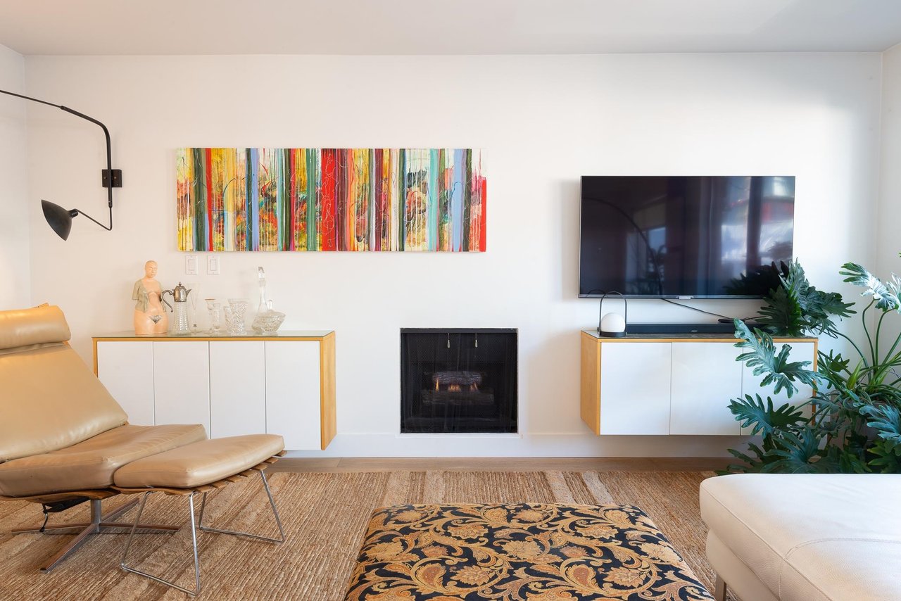 301-1337 W 10th Ave