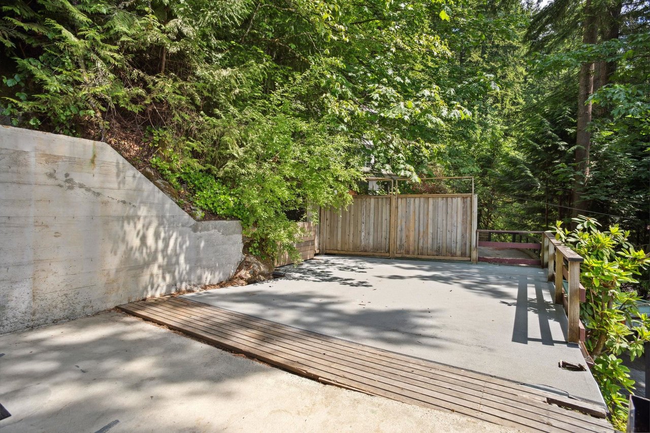 405 Timbertop Dr