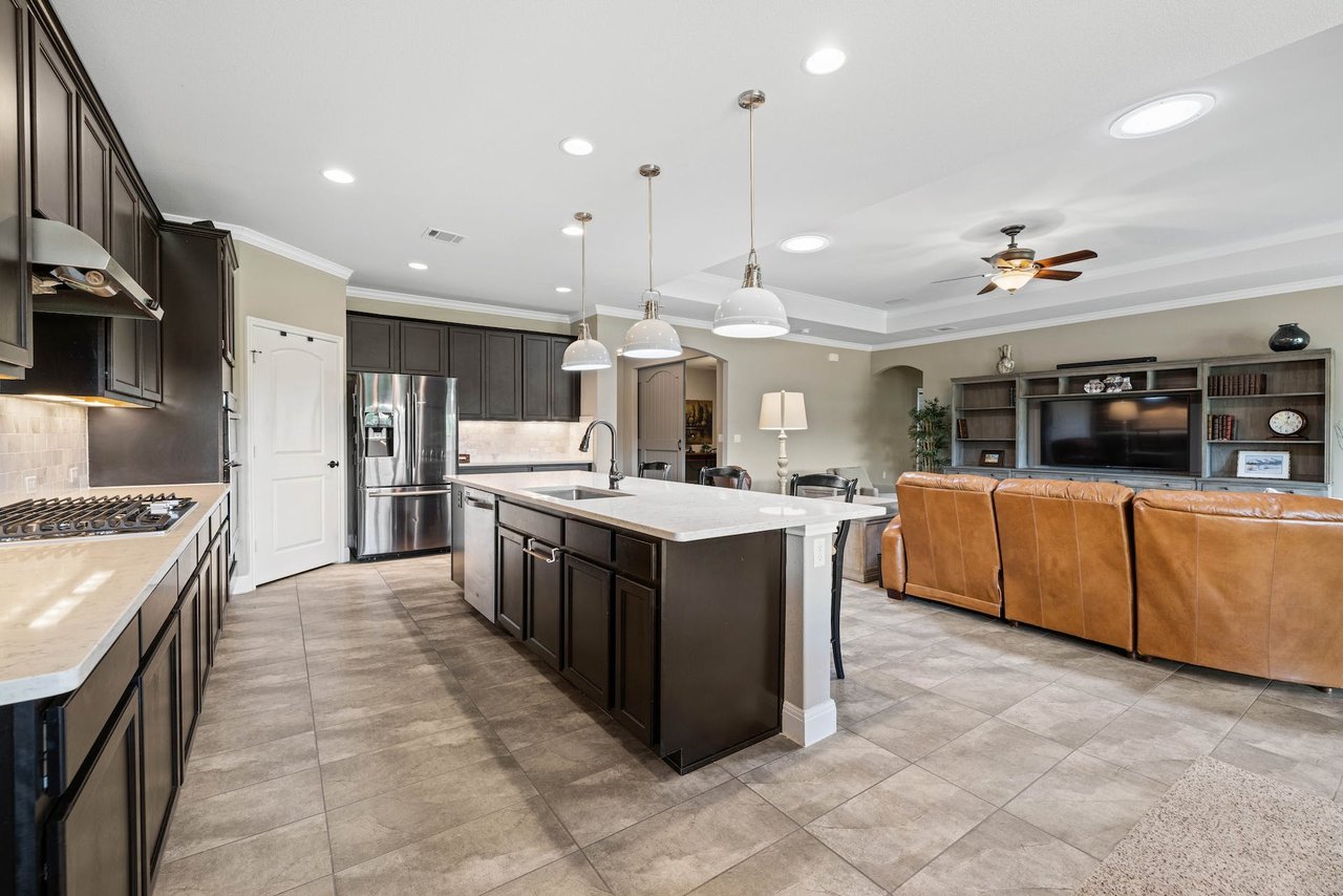 424 Star Mountain Ln, Georgetown, TX 78633