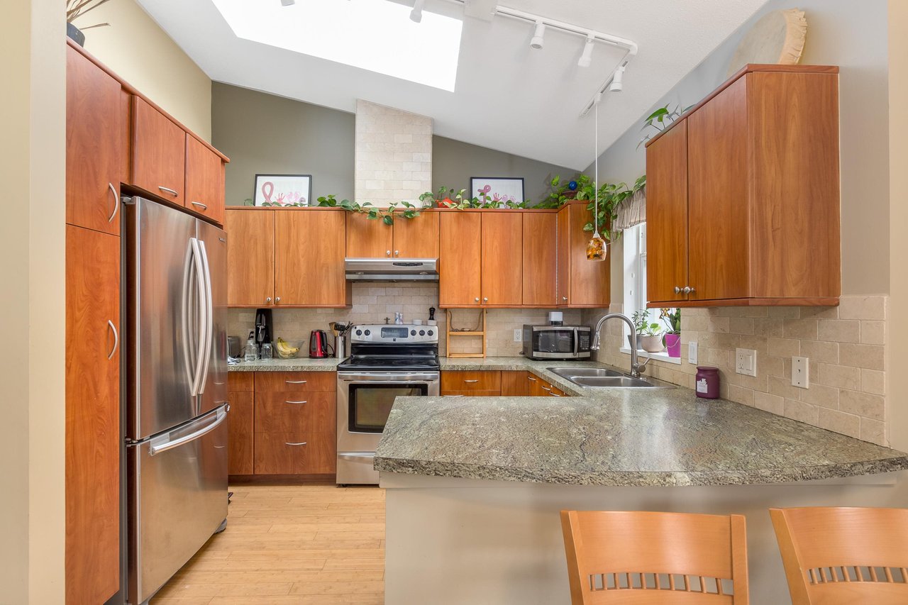 69-1821 Willow Cres