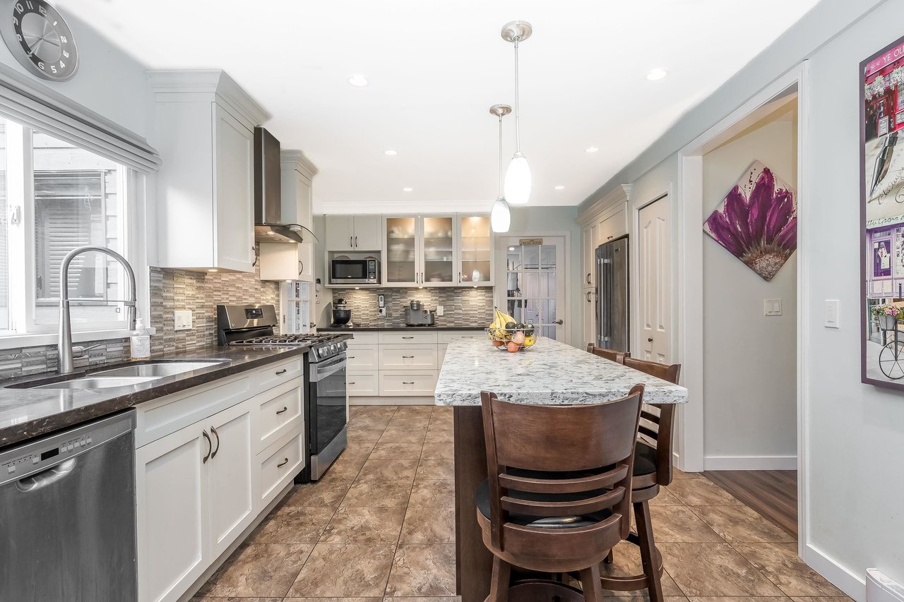 11044 Southridge Rd