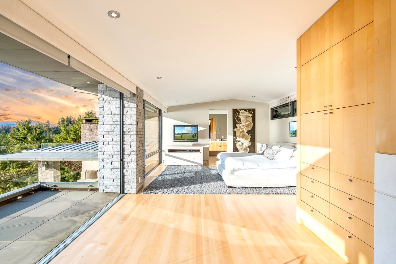 6275 St. Georges Cres