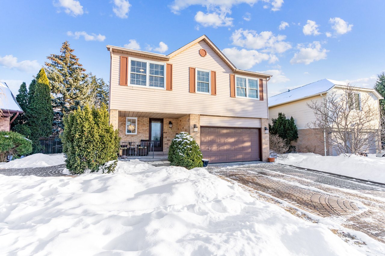 1084 Bridlewood Trl