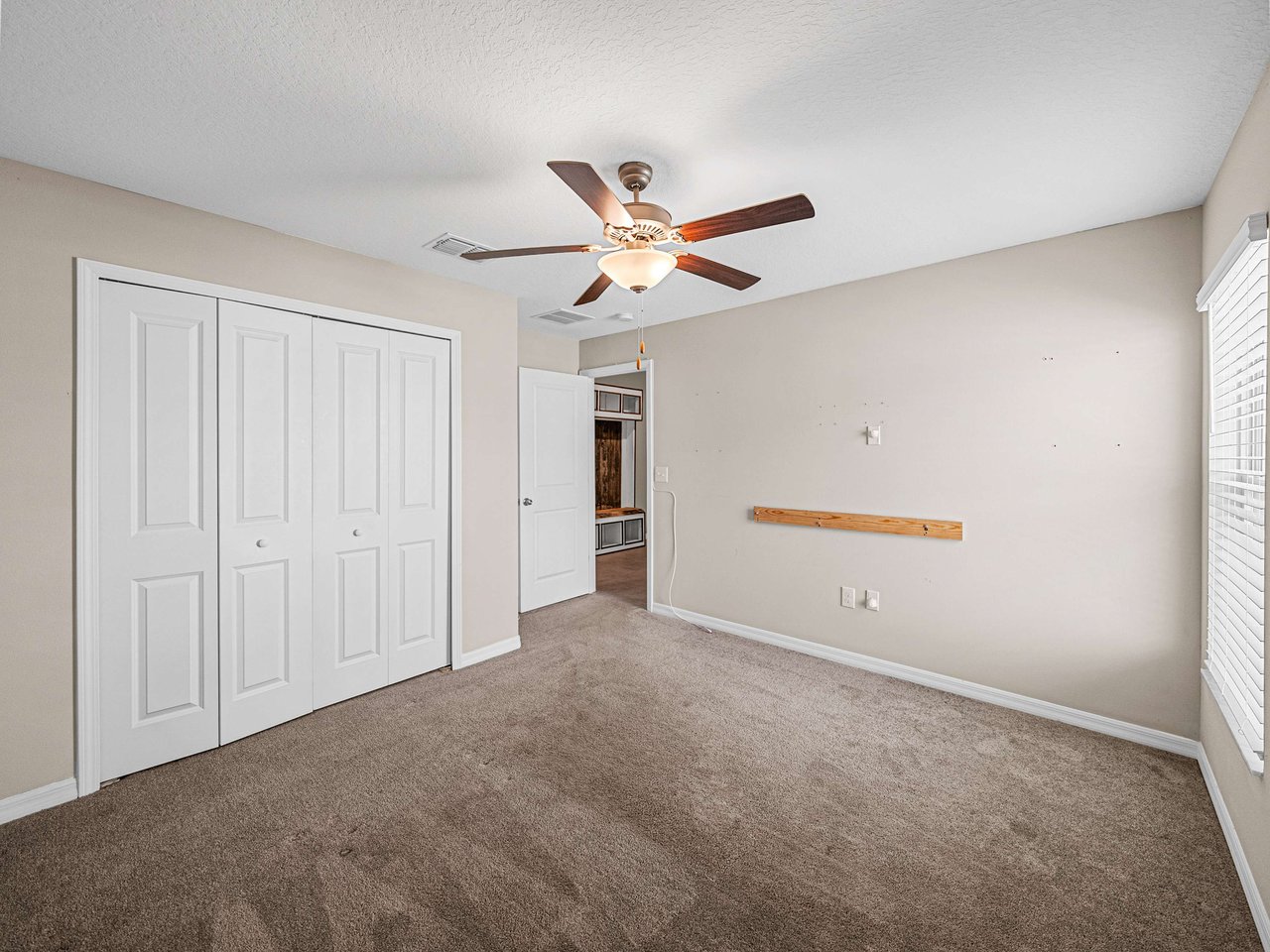 5474 LESLIE CANYON DR