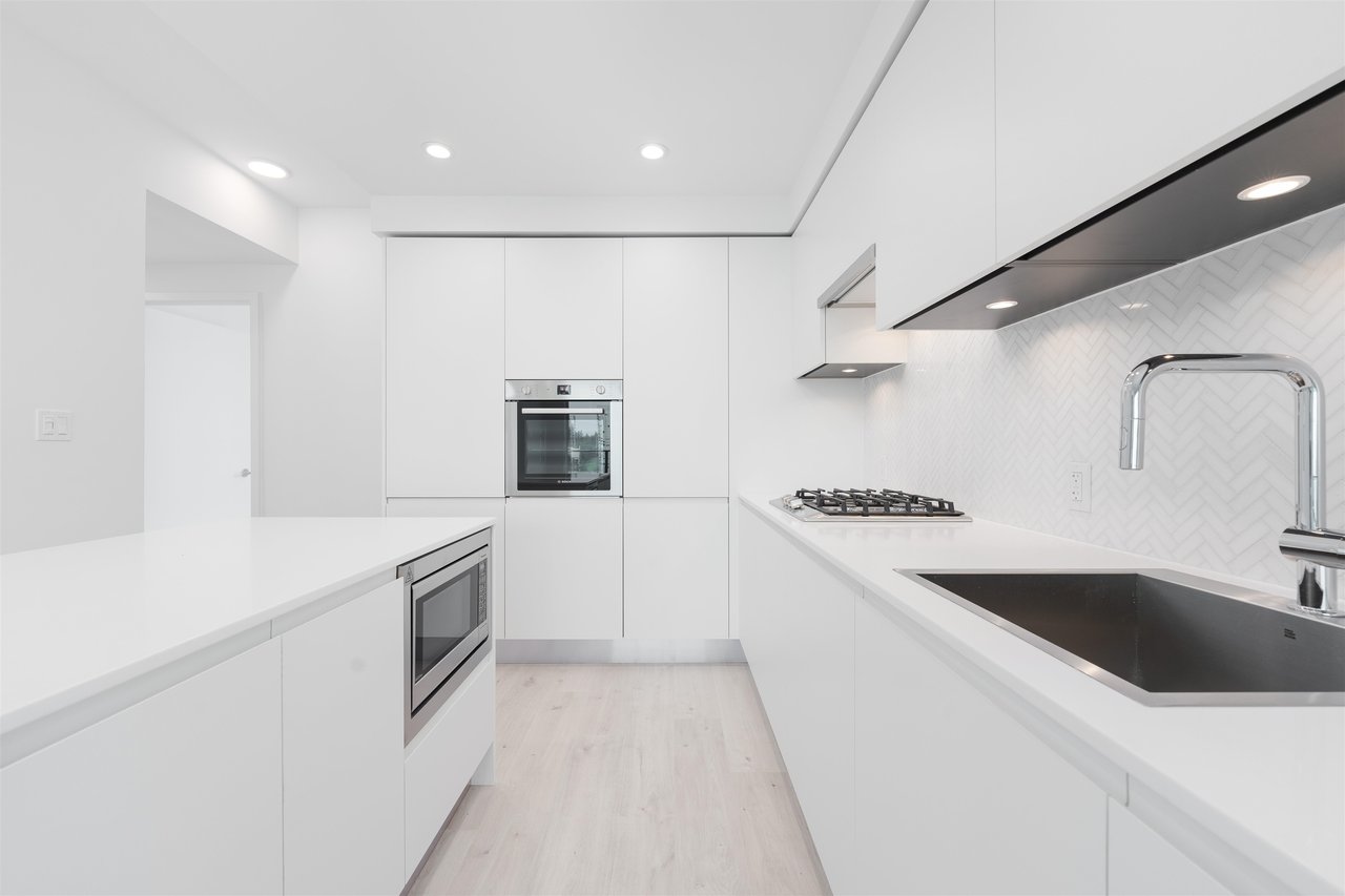 2001-3809 Evergreen Pl