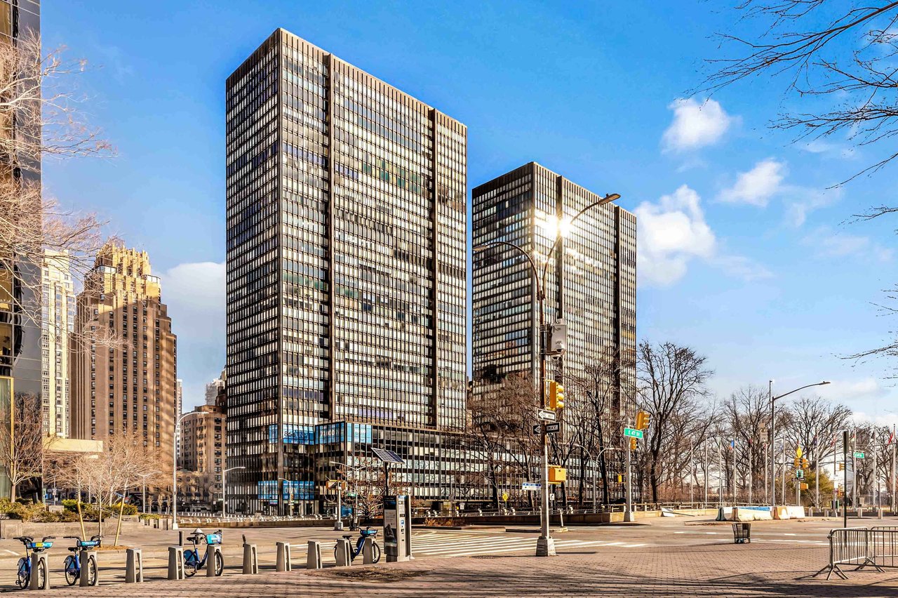 870 United Nations Plaza 23\24C