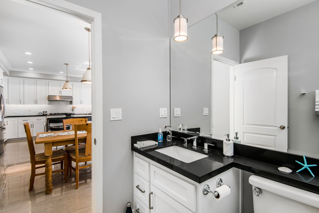 1044 7th Street