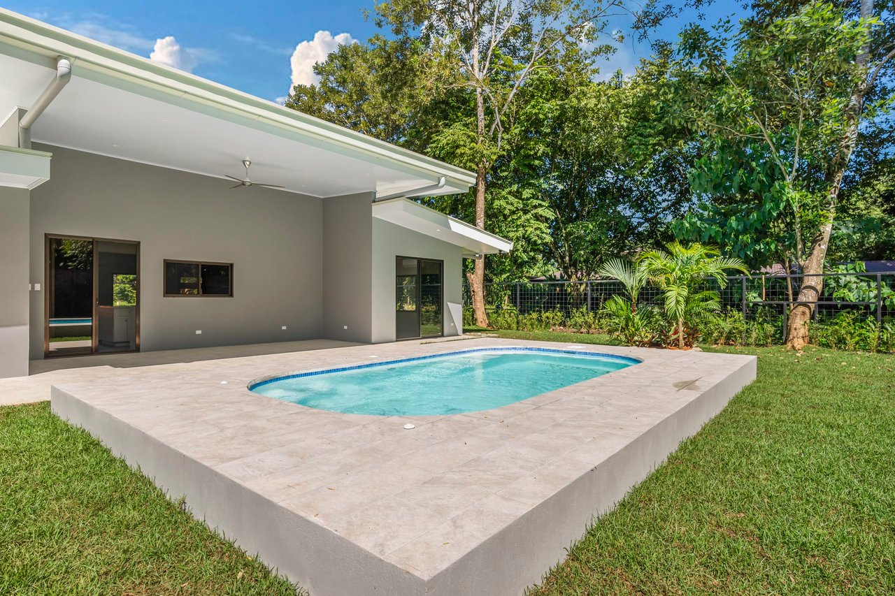 CASA MARINA – CLOSE WALK TO THE BEACH AT PLAYA CHAMAN – 0.14 ACRES