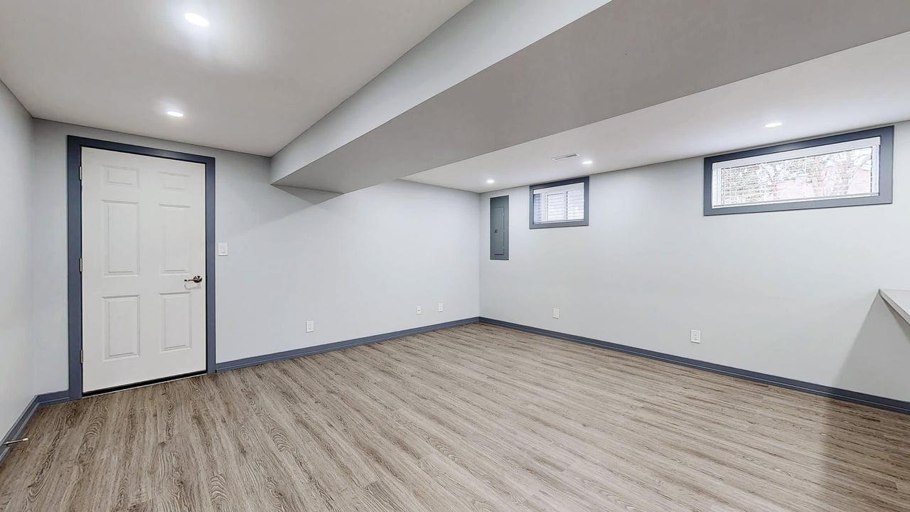 36 Jayfield Rd - Basement Unit