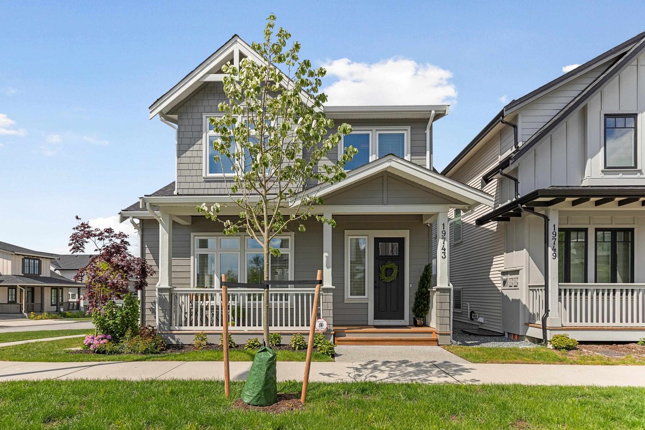 19743 75a Ave