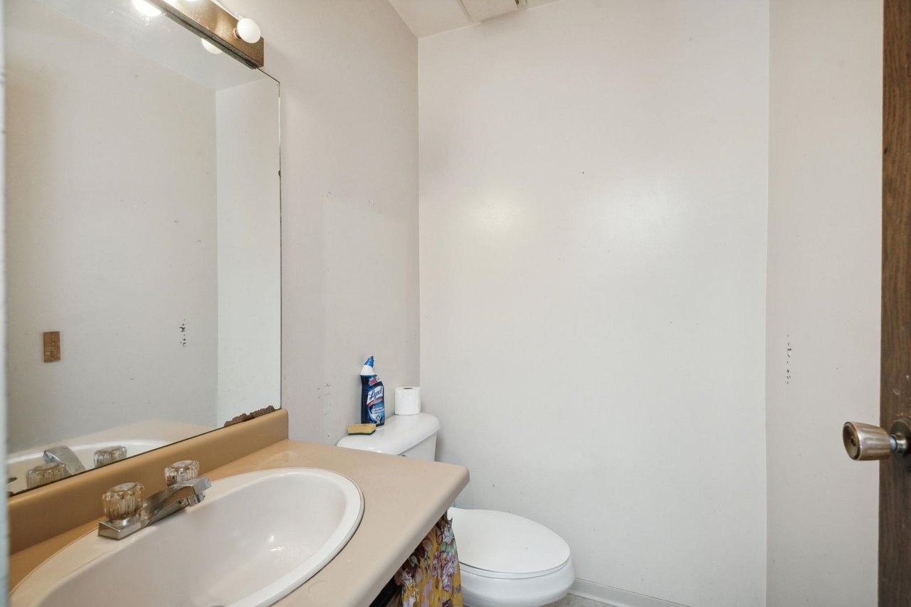 44-13990 74 Ave