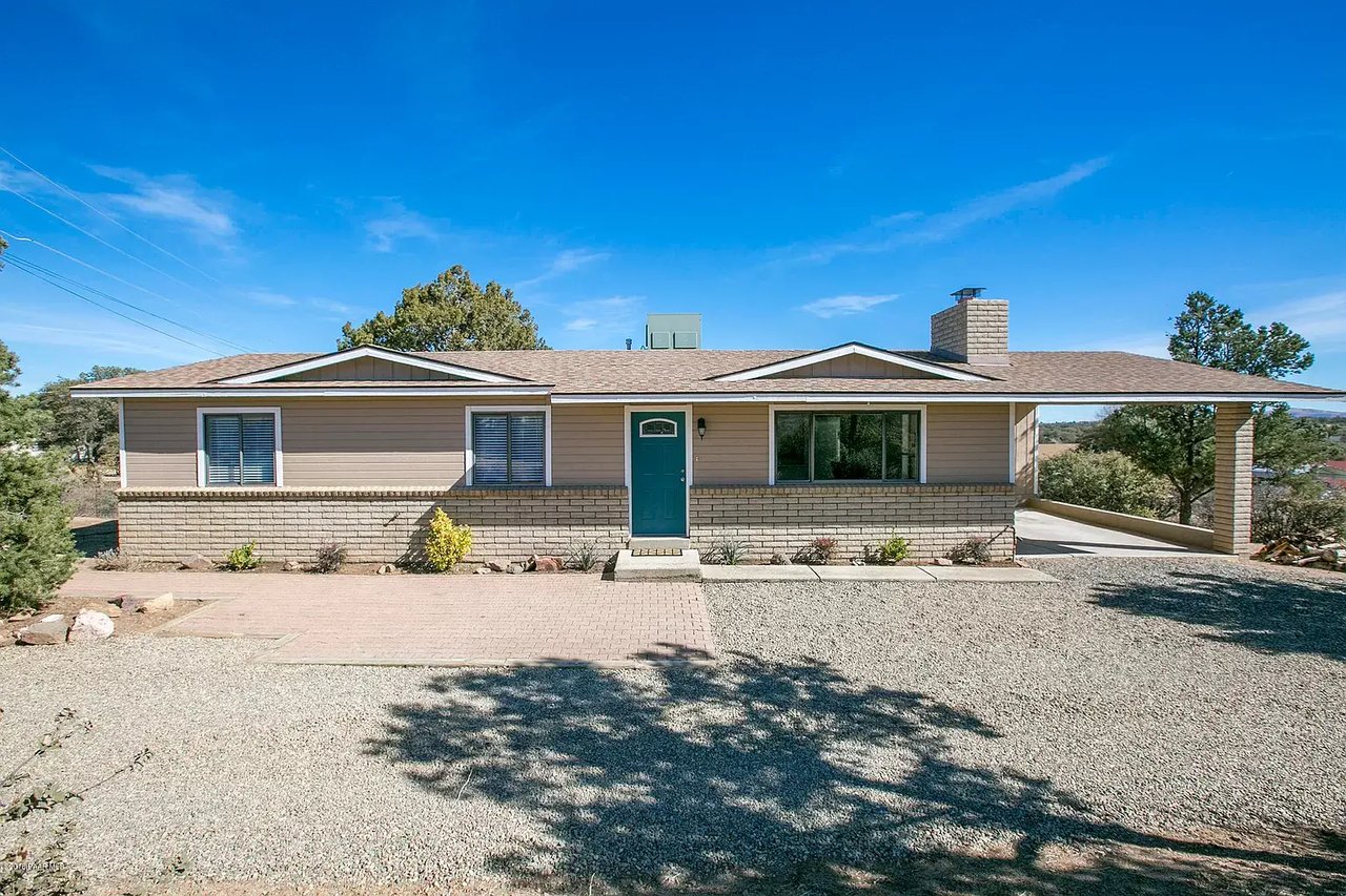 2530 W Noble Vista Dr
