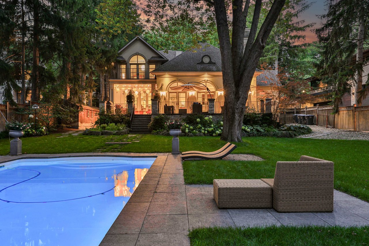 Serene Oasis in Mineola West