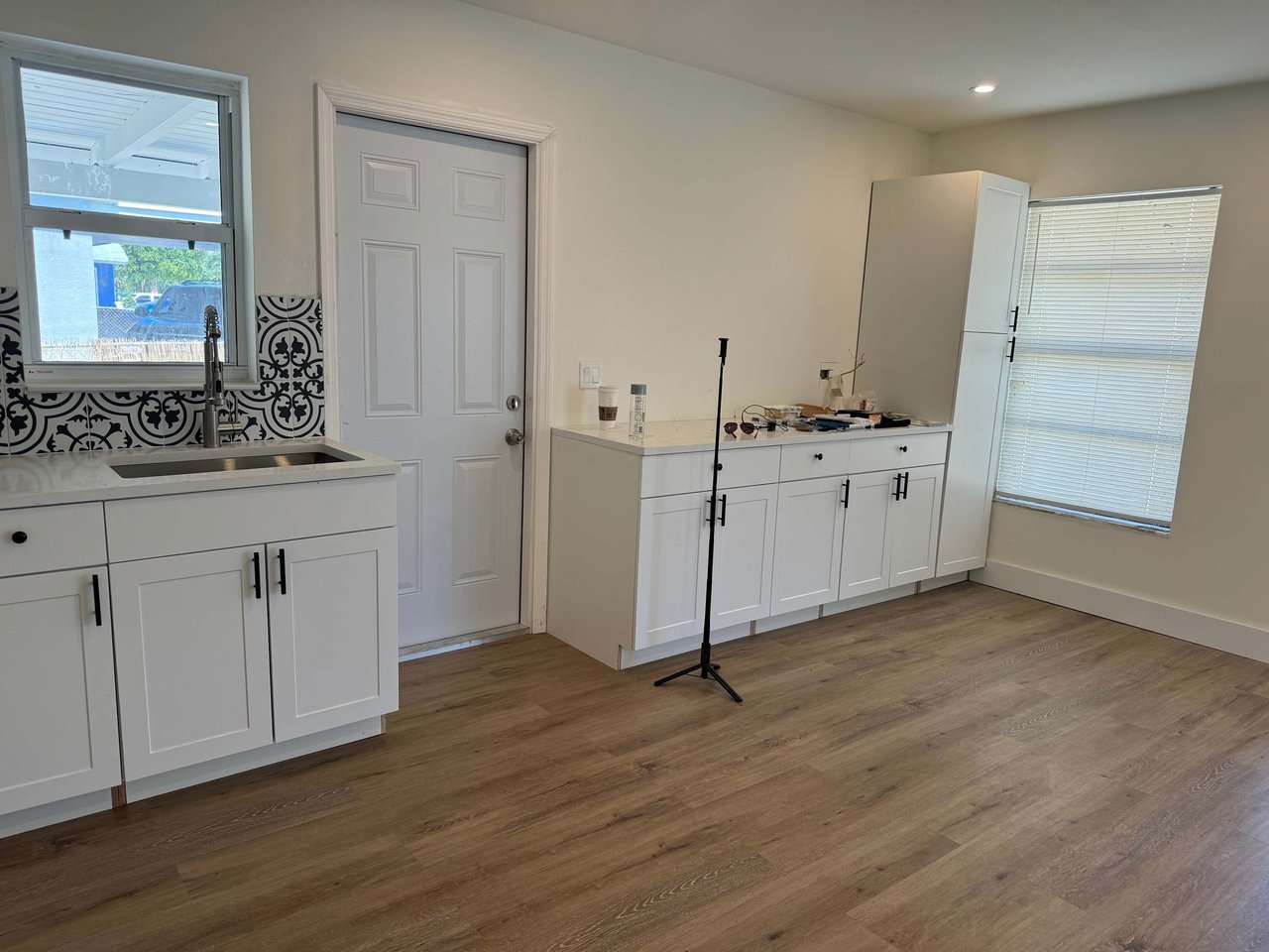 632 NW 19th St Pompano Beach FL-33060