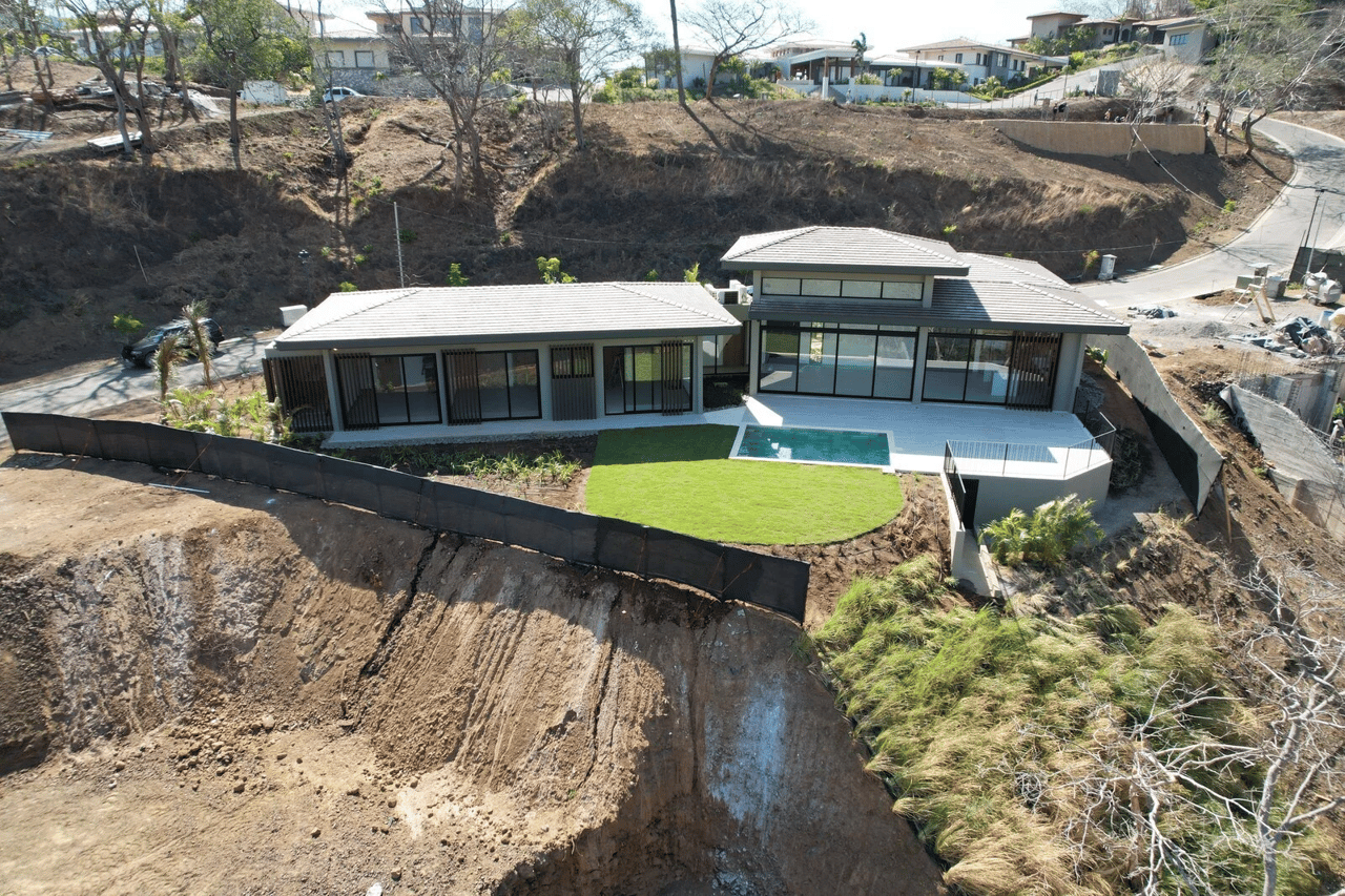 Modern Ecological Homes in Pacifico