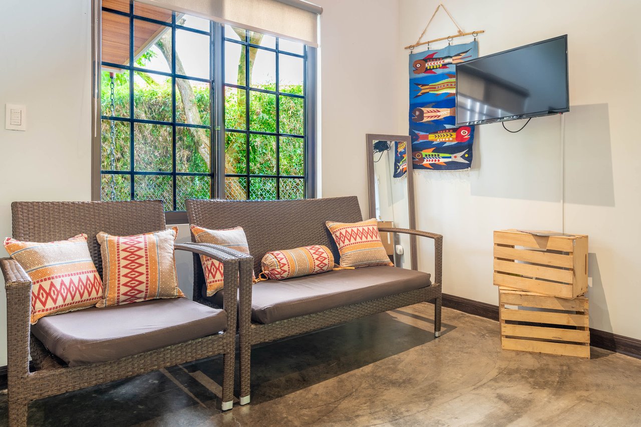 Uvita Garden Villa and Casita, 4 Bedrooms Total, Walking Distance To All