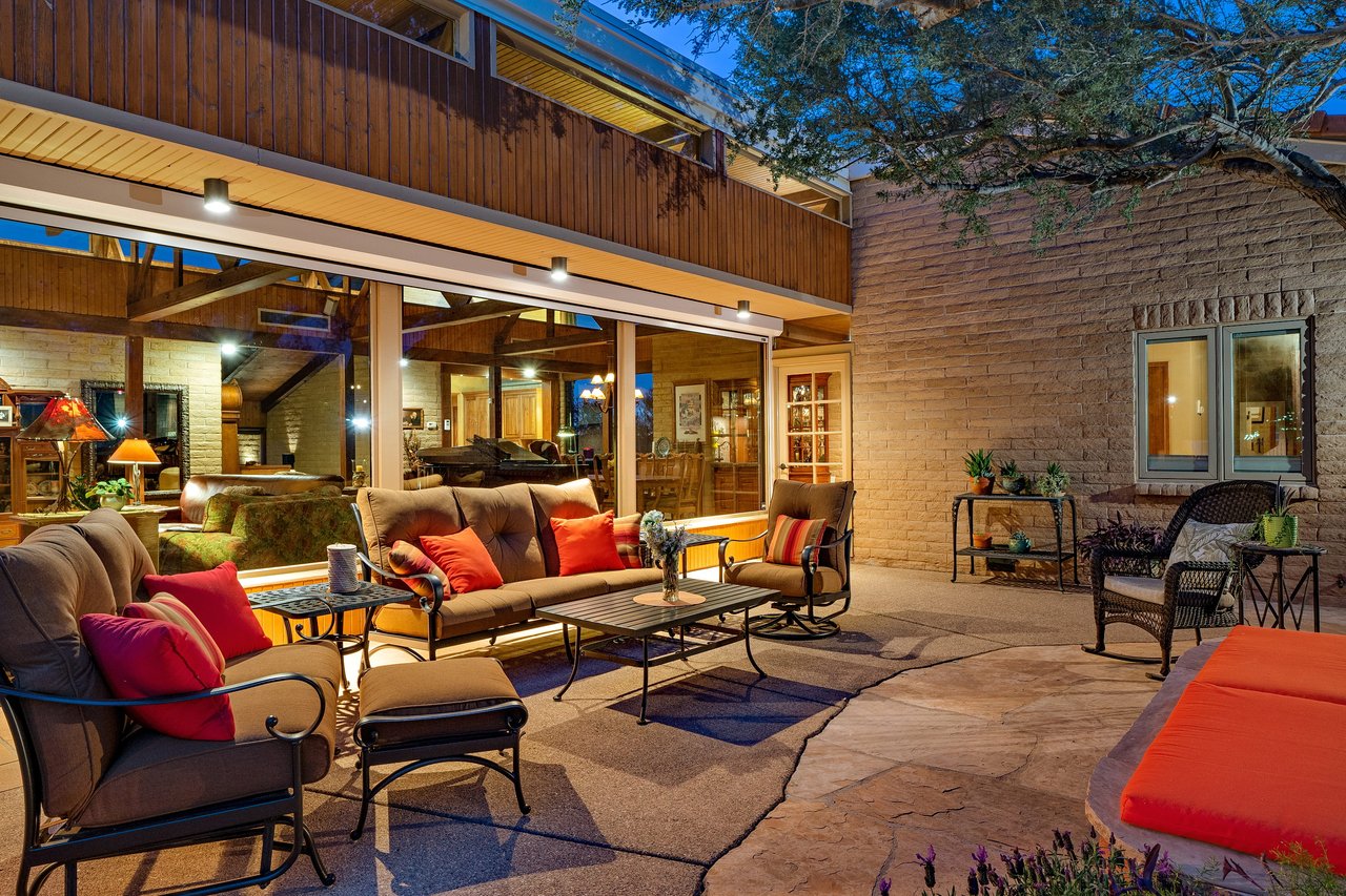 Unique Estate in Oro Valley Country Club