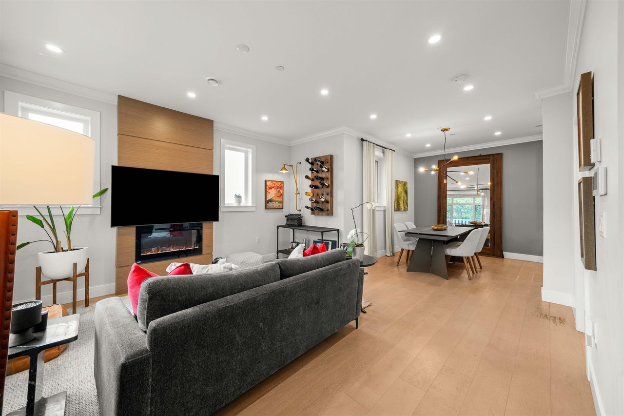 1311 E 13th Ave