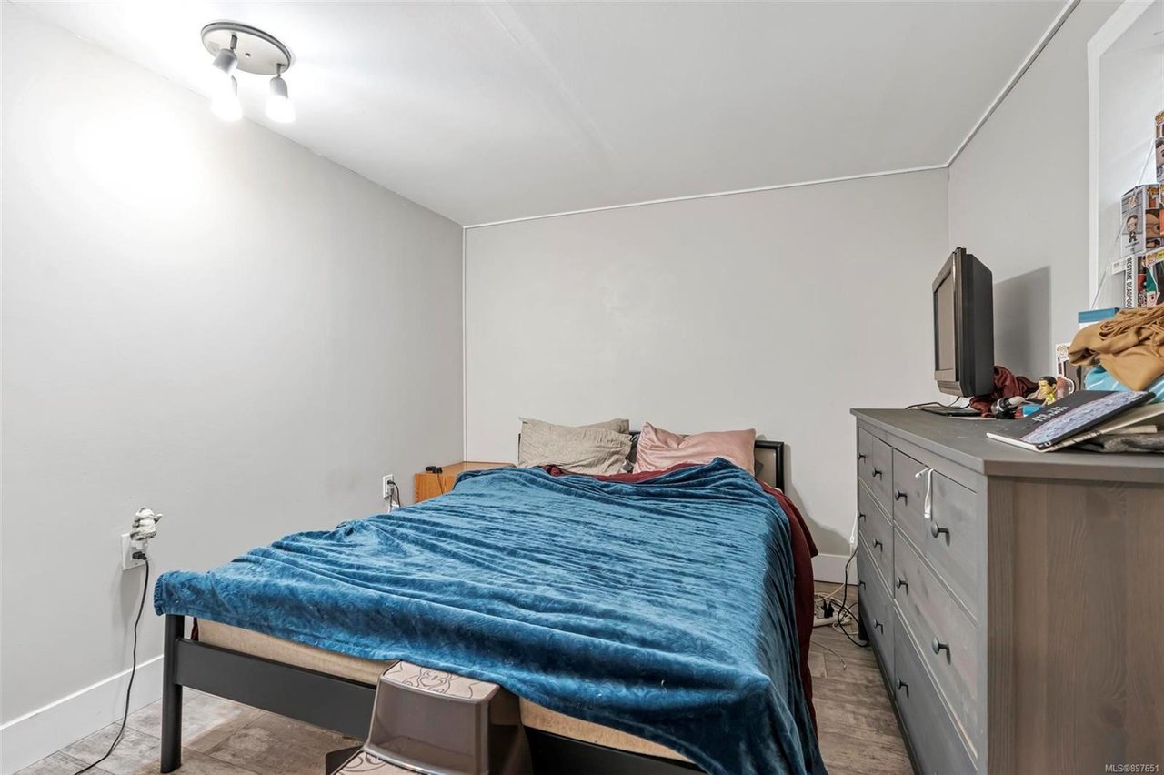 3411 Cedar Hill Rd, Saanich