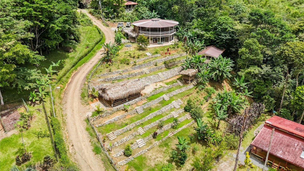 Multi Home Sustainable Estate, Perez Zeledon, San Jose