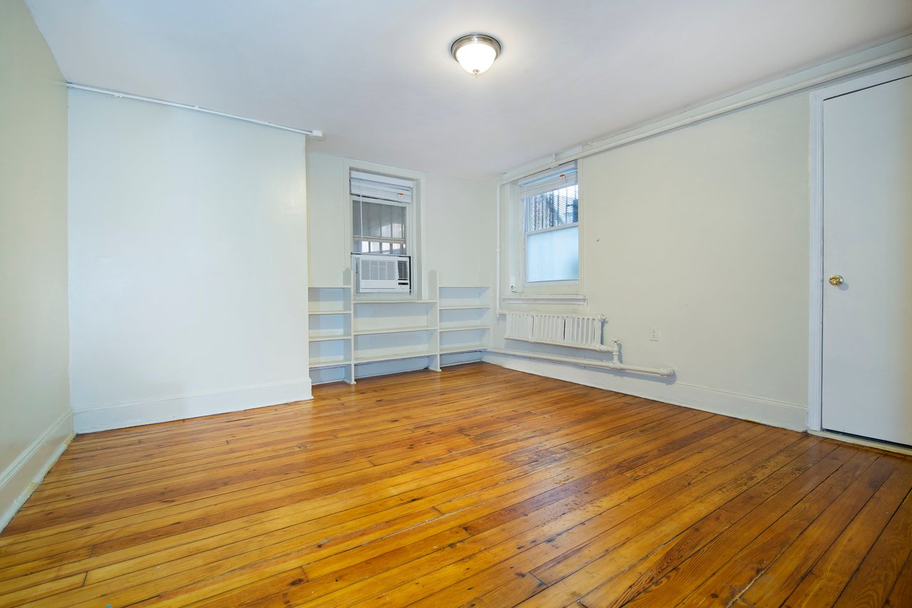 278 Clinton Ave, #1R