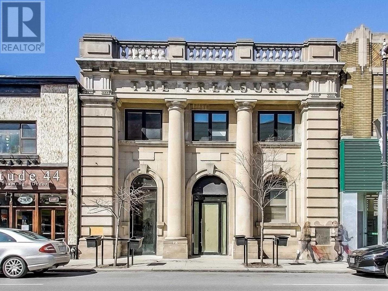 2896 Dundas St W, #2