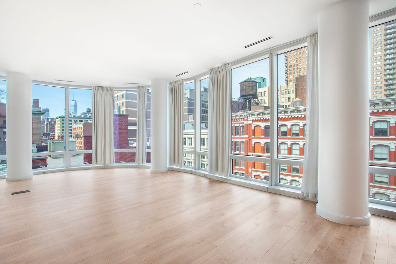 445 Lafayette St, #8B