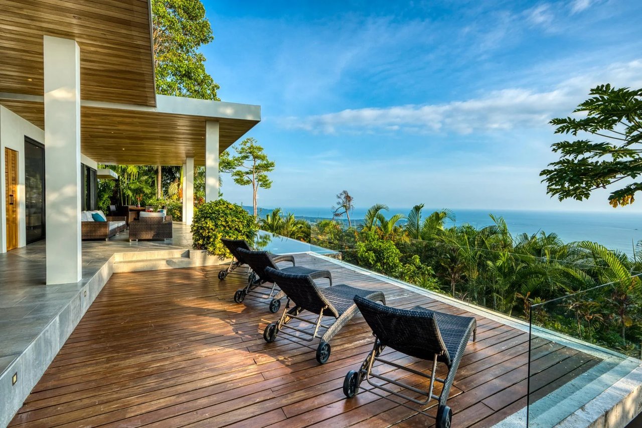 Contemporary Infinity Pool Estate, Uvita, Puntarenas