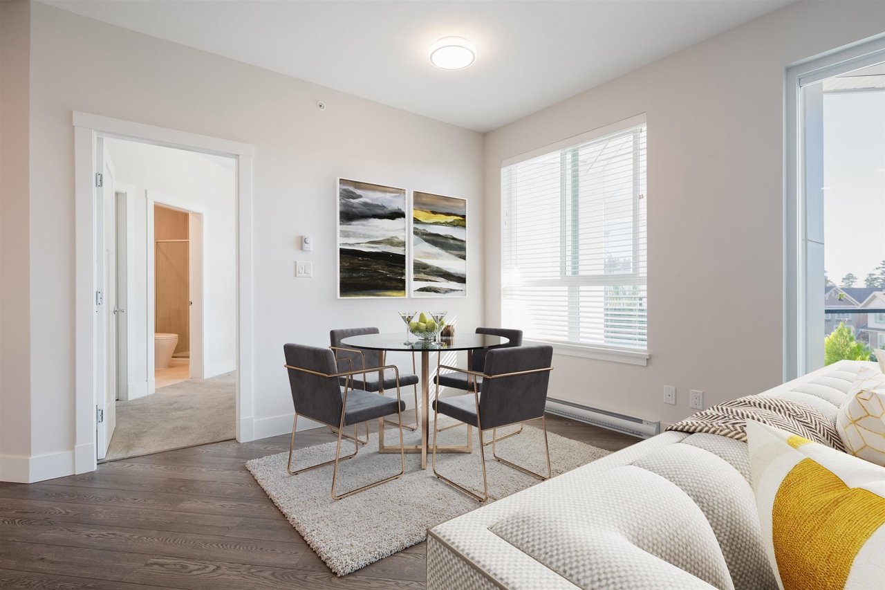 407-4690 Hawk Lane