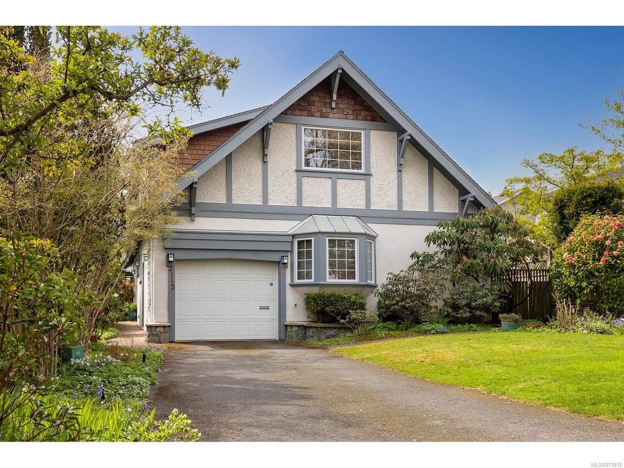 2113 McLaren Ave