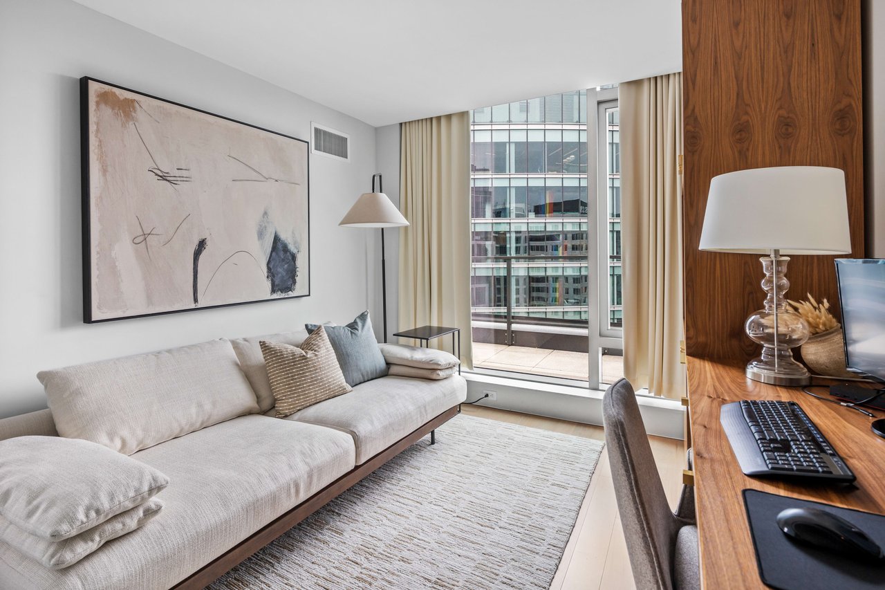 133 Seaport Blvd. Unit: 2102