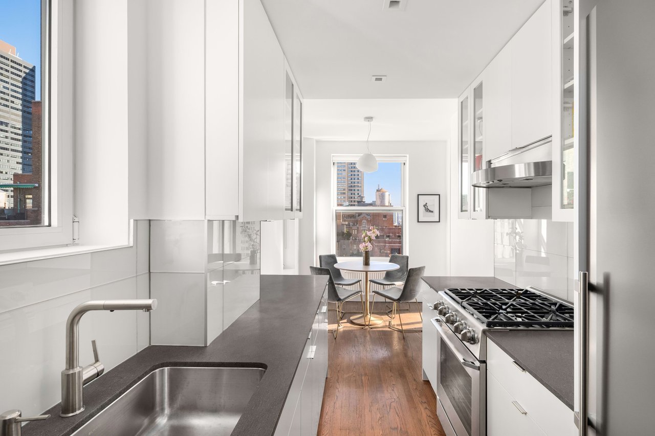 55 Park Avenue Apt. 15E