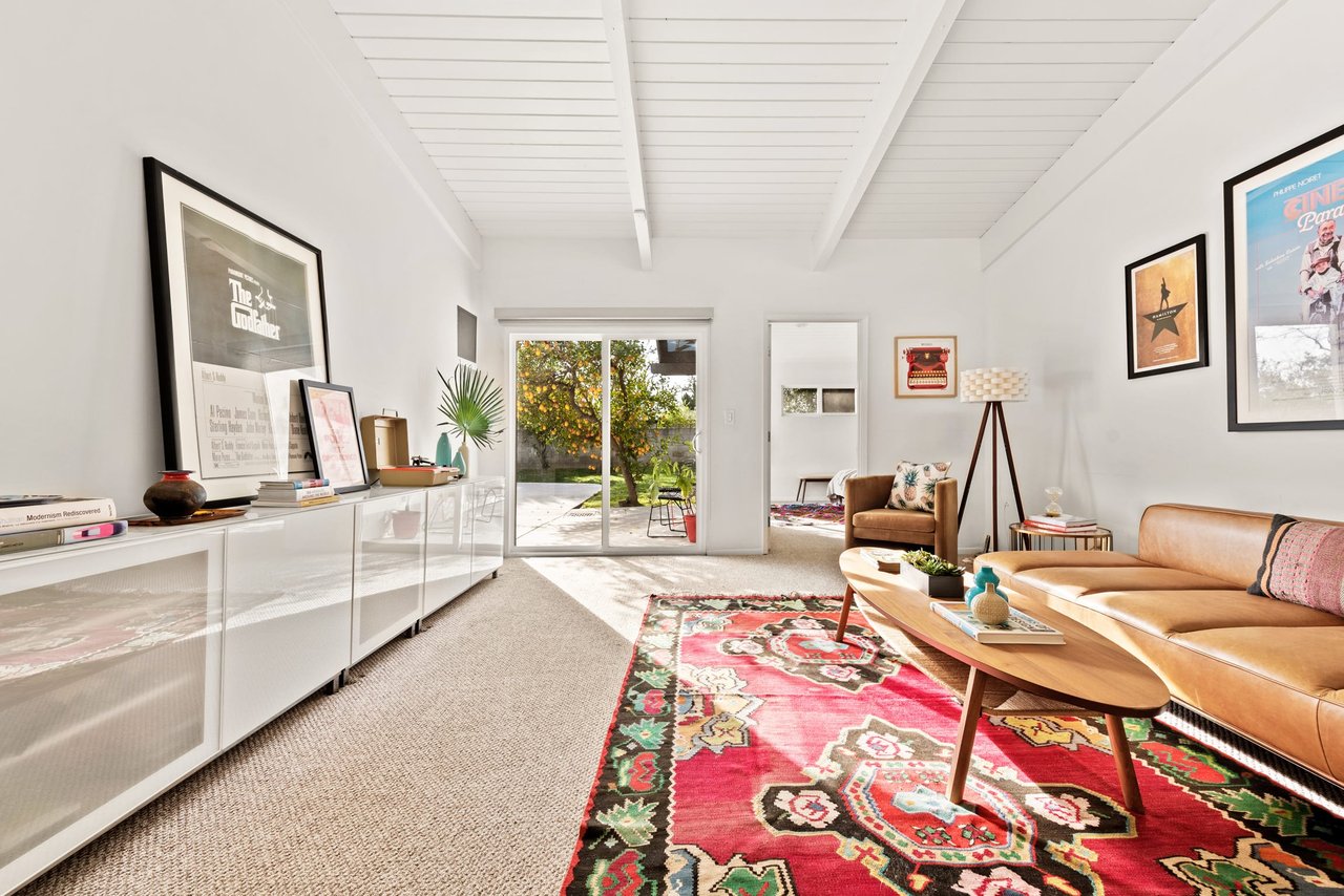 5330 Dubois Ave